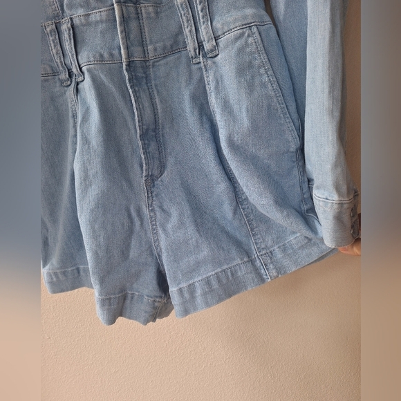 NWT Paige Songbird Meg Light Denim Long Sleeve Zip Up Romper Womens Size 4 - Picture 8 of 11